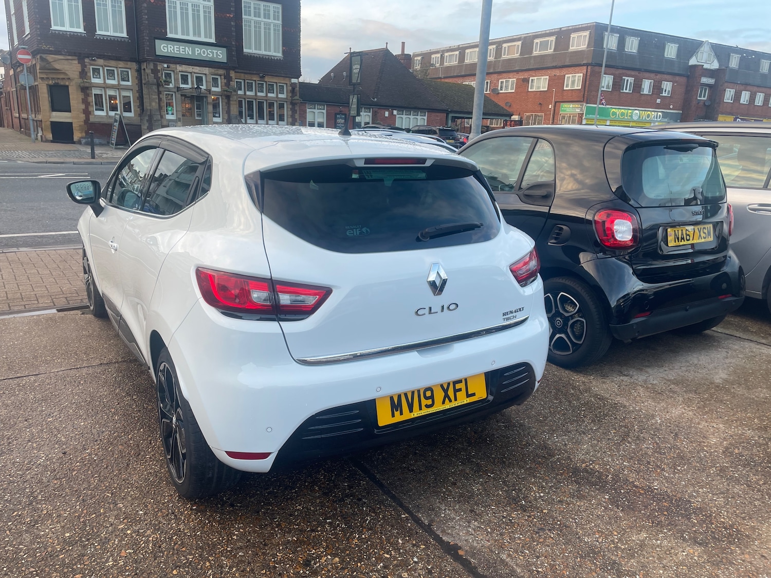 Used Renault Clio 2019 for sale - 77364105: Photo 4