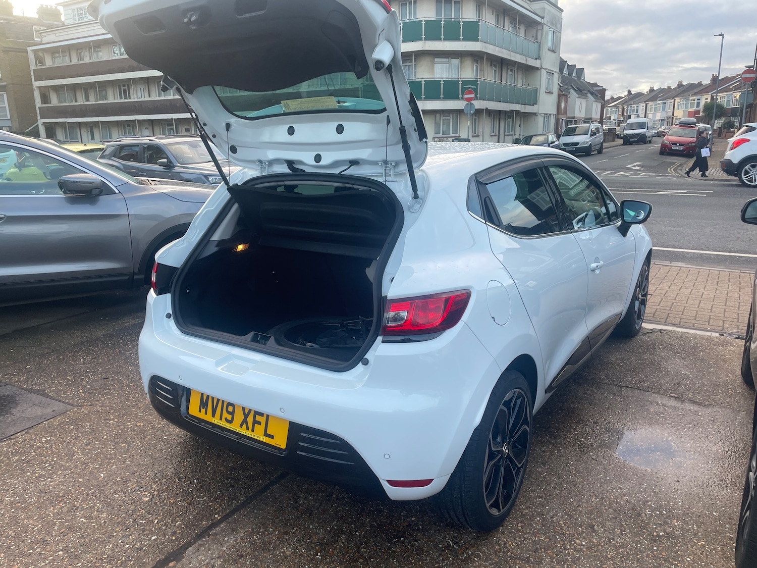 Used Renault Clio 2019 for sale - 77364105: Photo 6