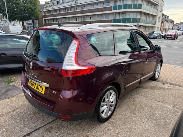 Used Renault Grand Scenic 2012 for sale - 75216442: Photo 3