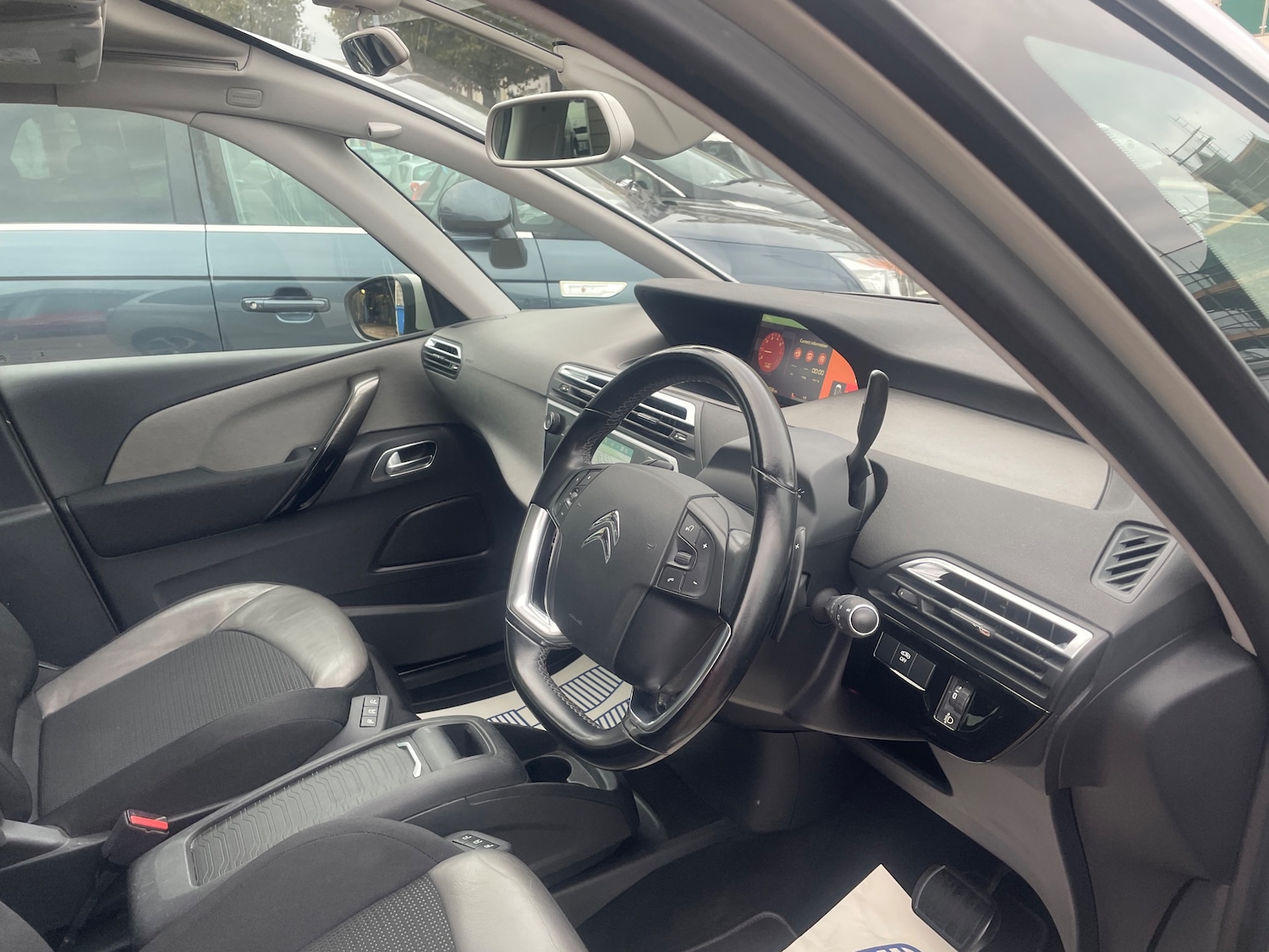 Used Citroen C4 Grand Picasso 2017 for sale - 76299844: Photo 21