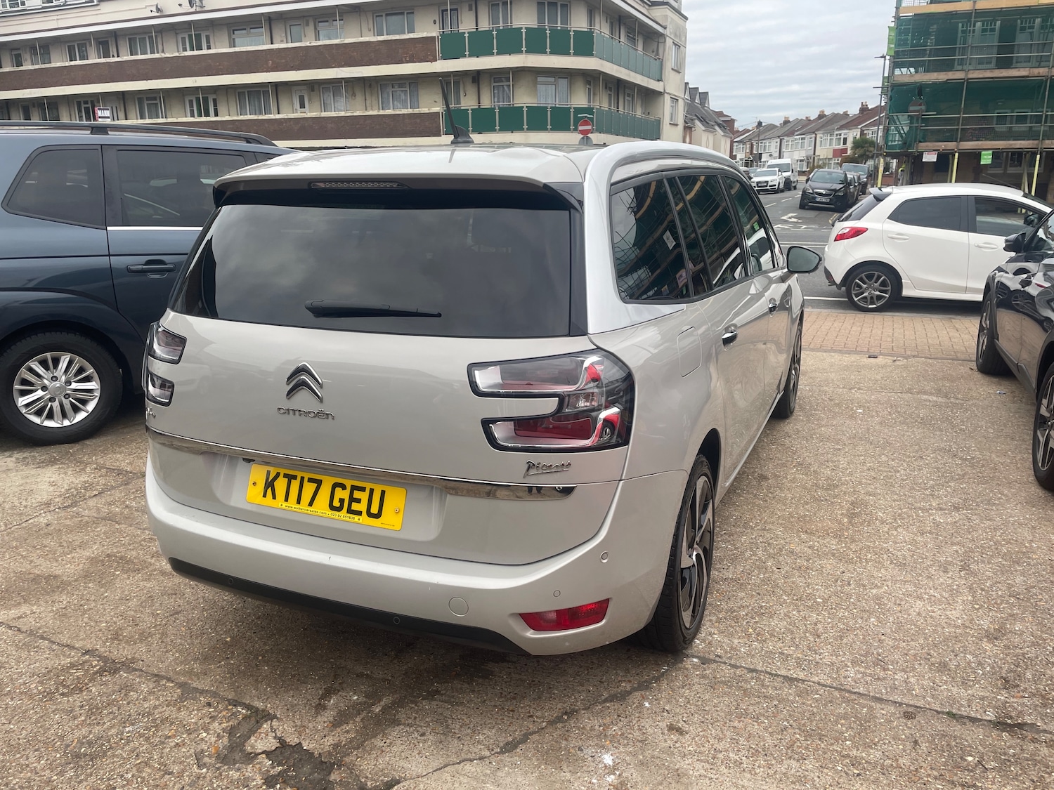 Used Citroen C4 Grand Picasso 2017 for sale - 76299844: Photo 4