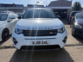 Used Land Rover Discovery Sport 2018 for sale - 78311314: Photo