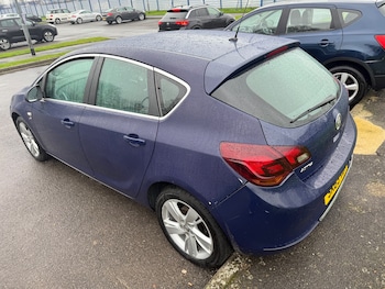 Used Vauxhall Astra 2013 for sale - 76625725: Photo