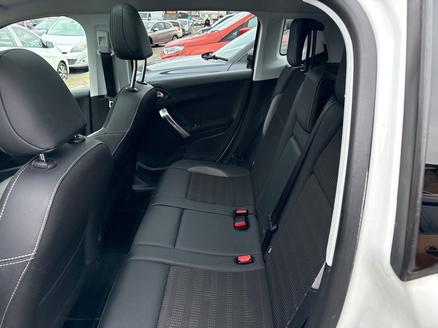 Used Peugeot 2008 2019 for sale - 76357797: Photo 12