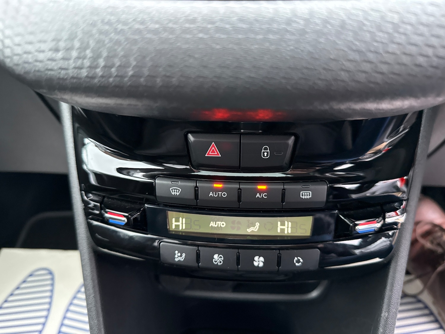 Used Peugeot 2008 2019 for sale - 76357797: Photo 26