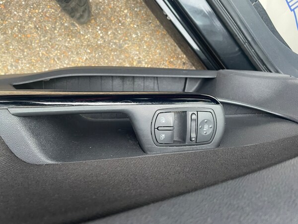 Used Vauxhall Corsa 2014 for sale - 73514782: Photo 10