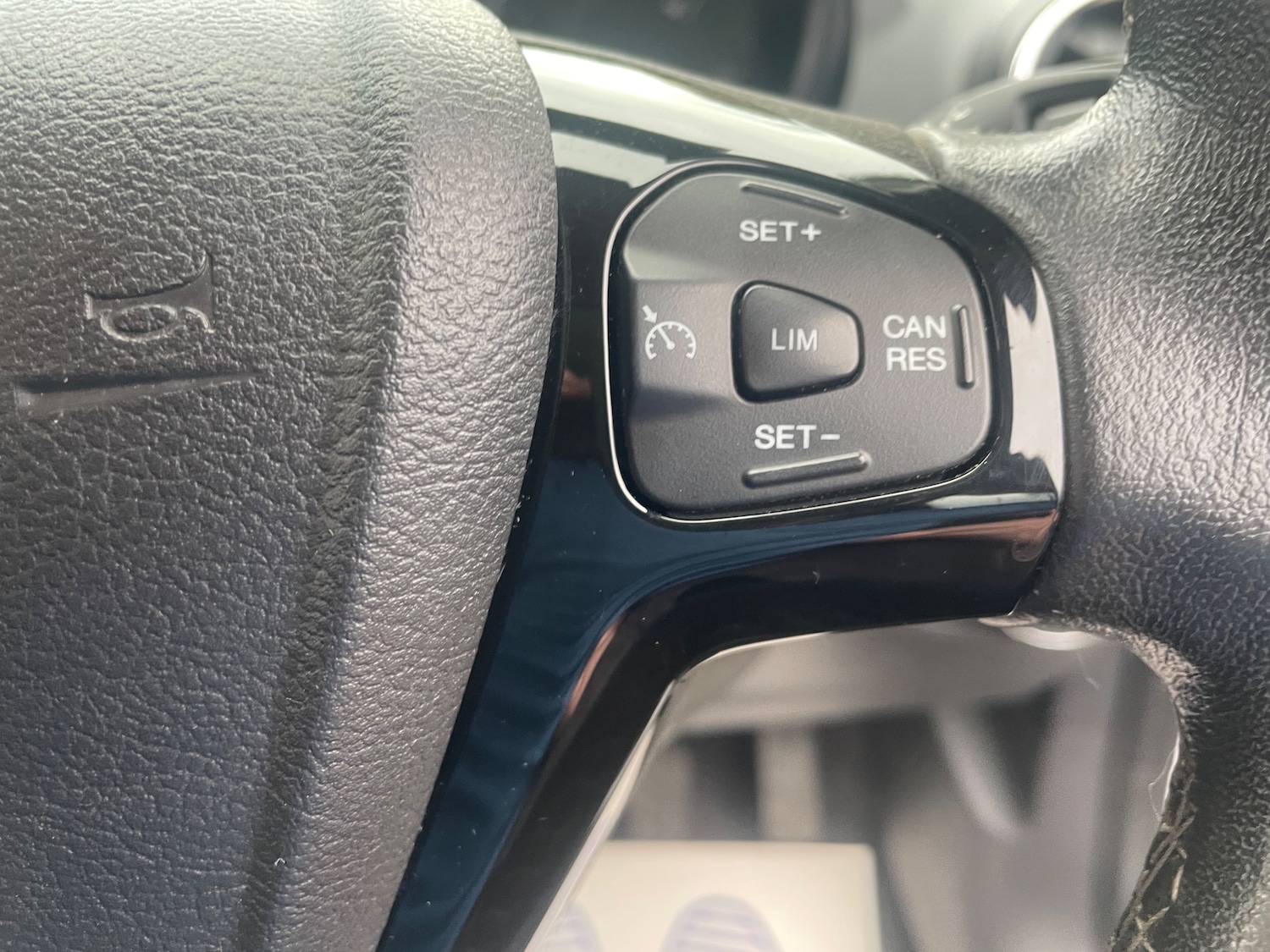 Used Ford Ka+ 2017 for sale - 76046978: Photo 12