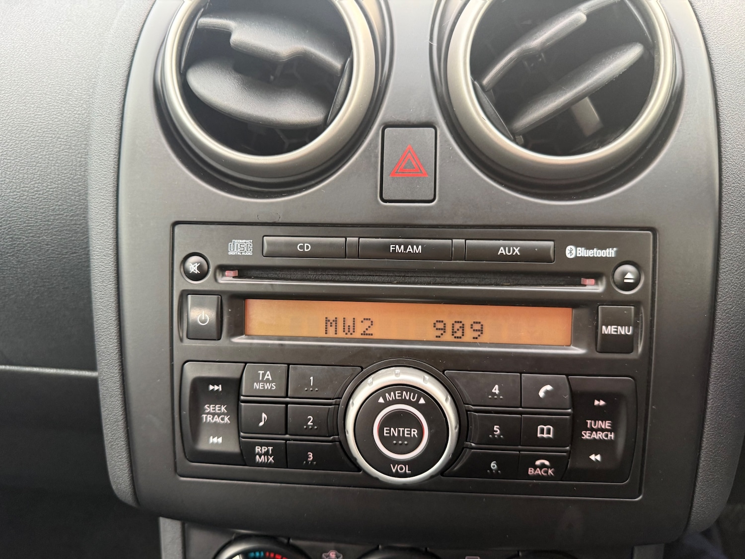 Used Nissan Qashqai 2010 for sale - 76685561: Photo 19