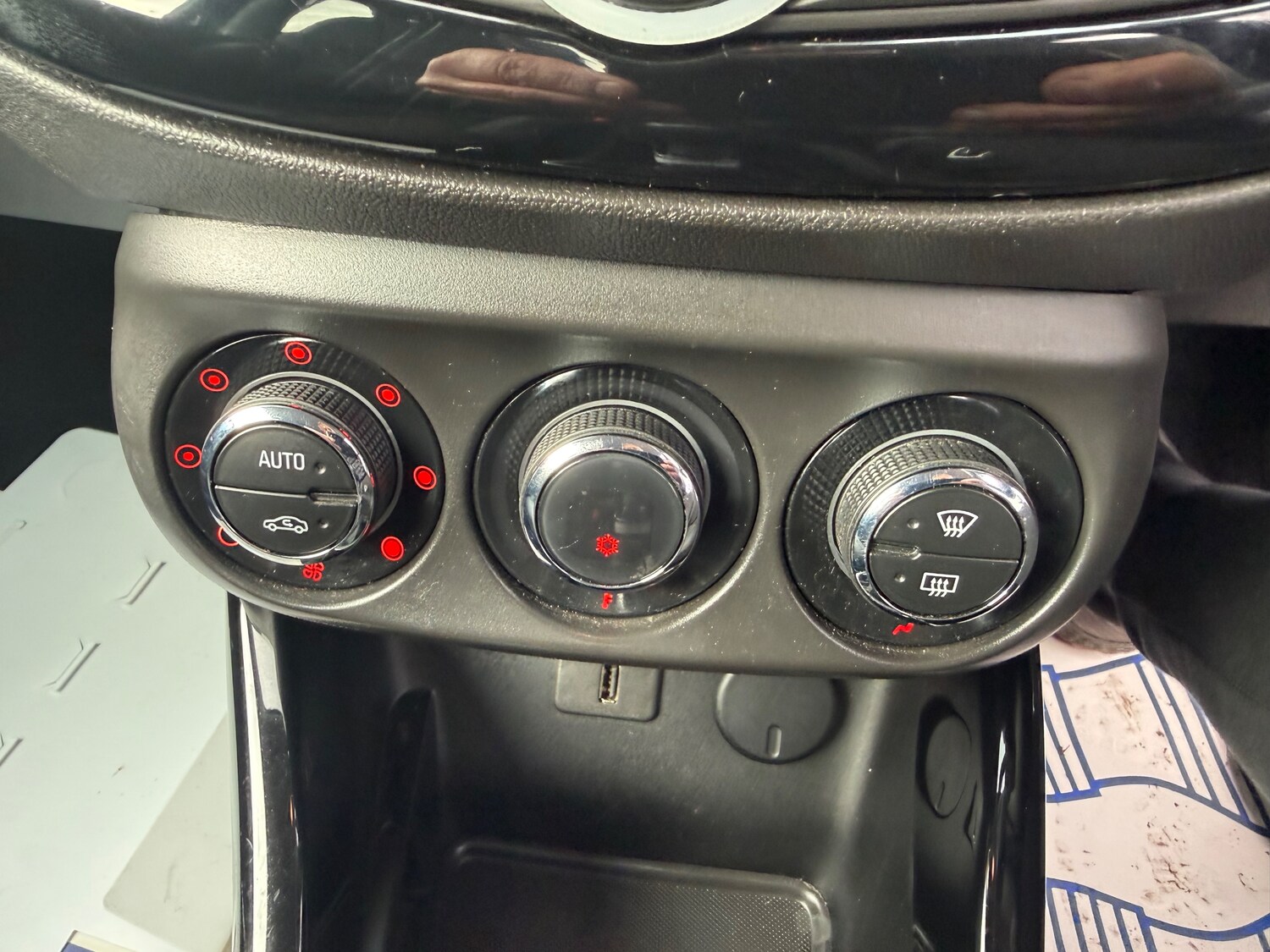 Used Vauxhall ADAM 2016 for sale - 76429492: Photo 16