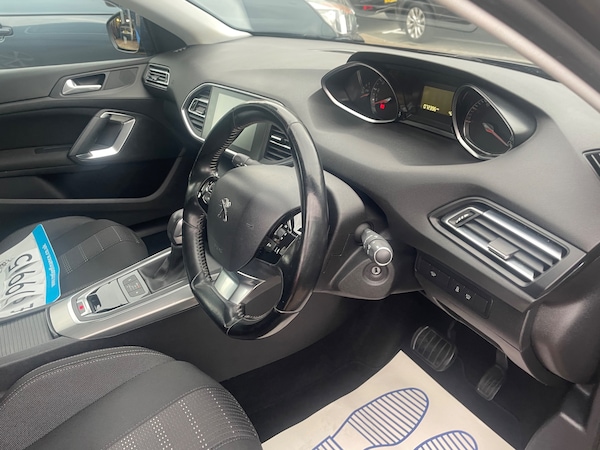 Used Peugeot 308 2017 for sale - 76082420: Photo 10