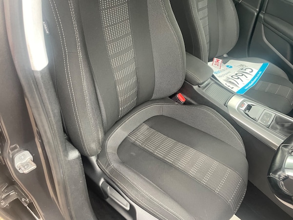 Used Peugeot 308 2017 for sale - 76082420: Photo 11