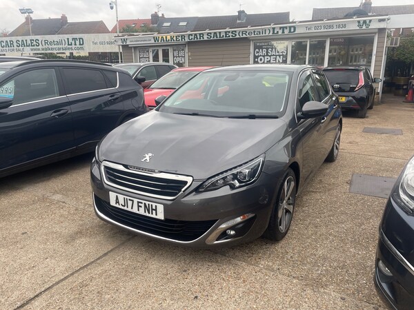 Used Peugeot 308 2017 for sale - 76082420: Photo 1