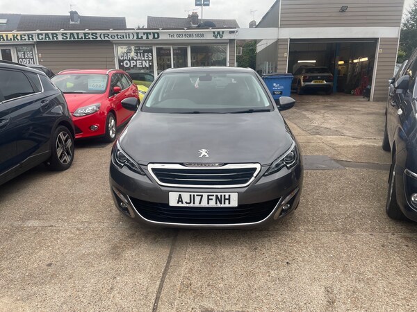 Used Peugeot 308 2017 for sale - 76082420: Photo 2