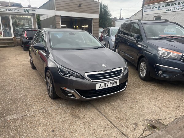 Used Peugeot 308 2017 for sale - 76082420: Photo 3
