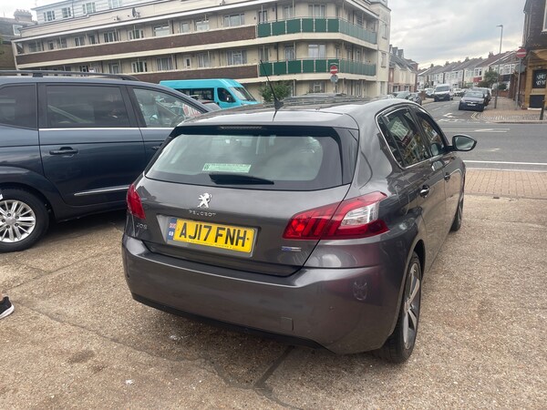 Used Peugeot 308 2017 for sale - 76082420: Photo 4
