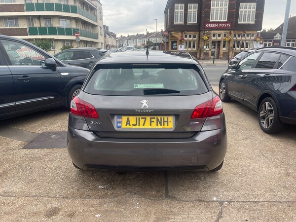 Used Peugeot 308 2017 for sale - 76082420: Photo 5