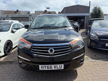 Used Ssangyong Turismo 2016 for sale - 78282149: Photo