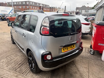 Used Citroen C3 Picasso 2017 for sale - 79047565: Photo