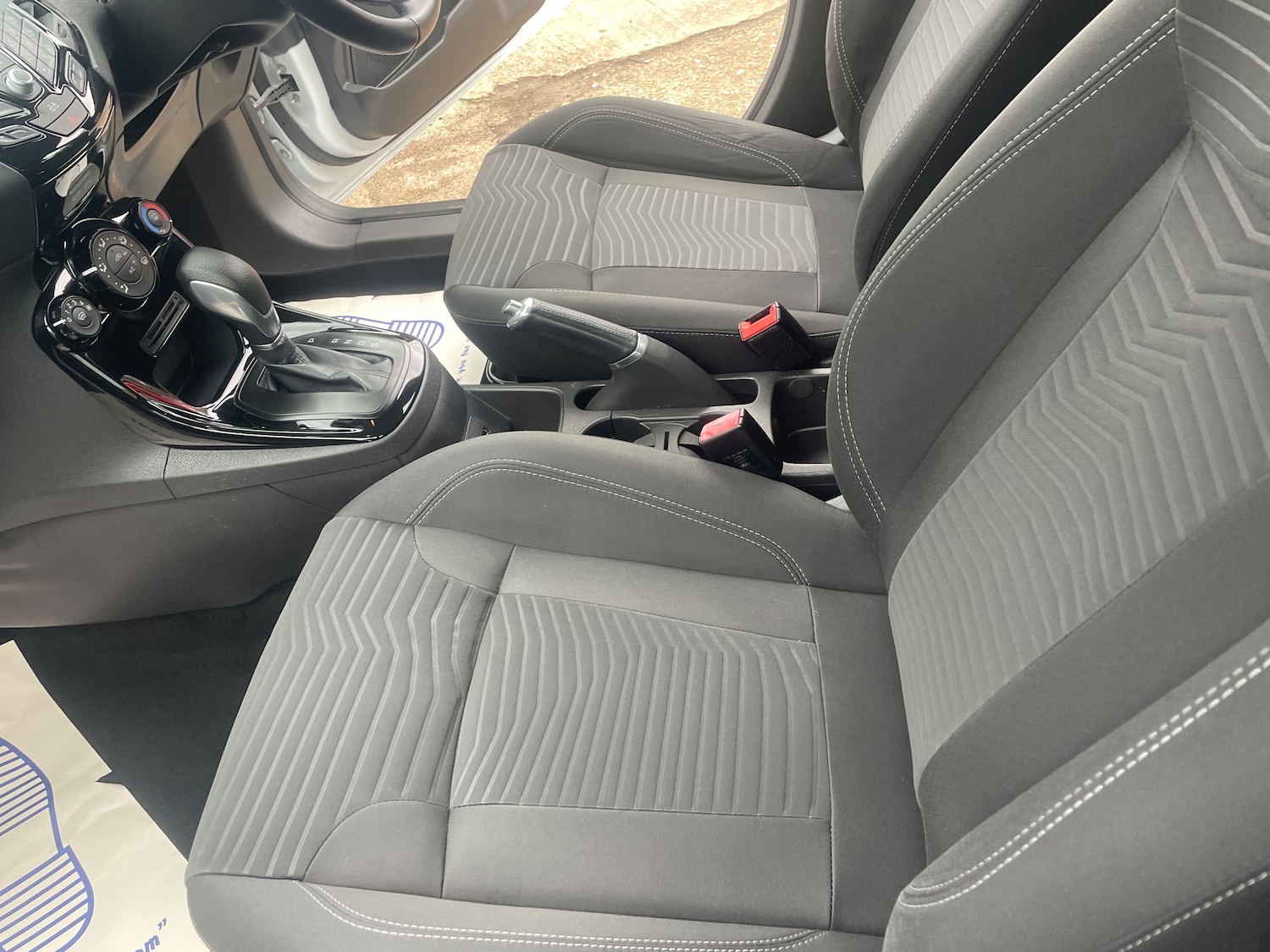 Used Ford Fiesta 2014 for sale - 76186857: Photo 21