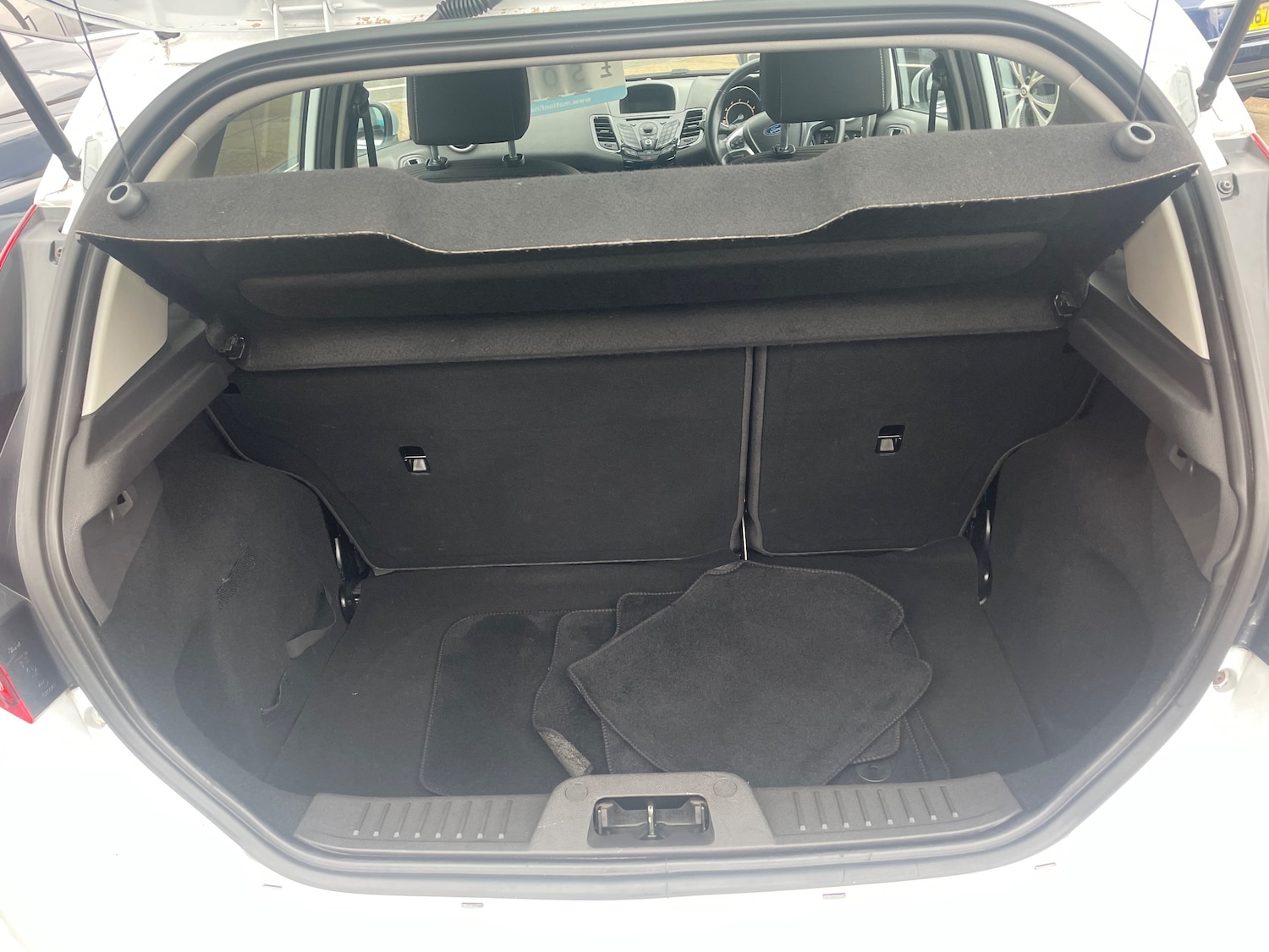 Used Ford Fiesta 2014 for sale - 76186857: Photo 5