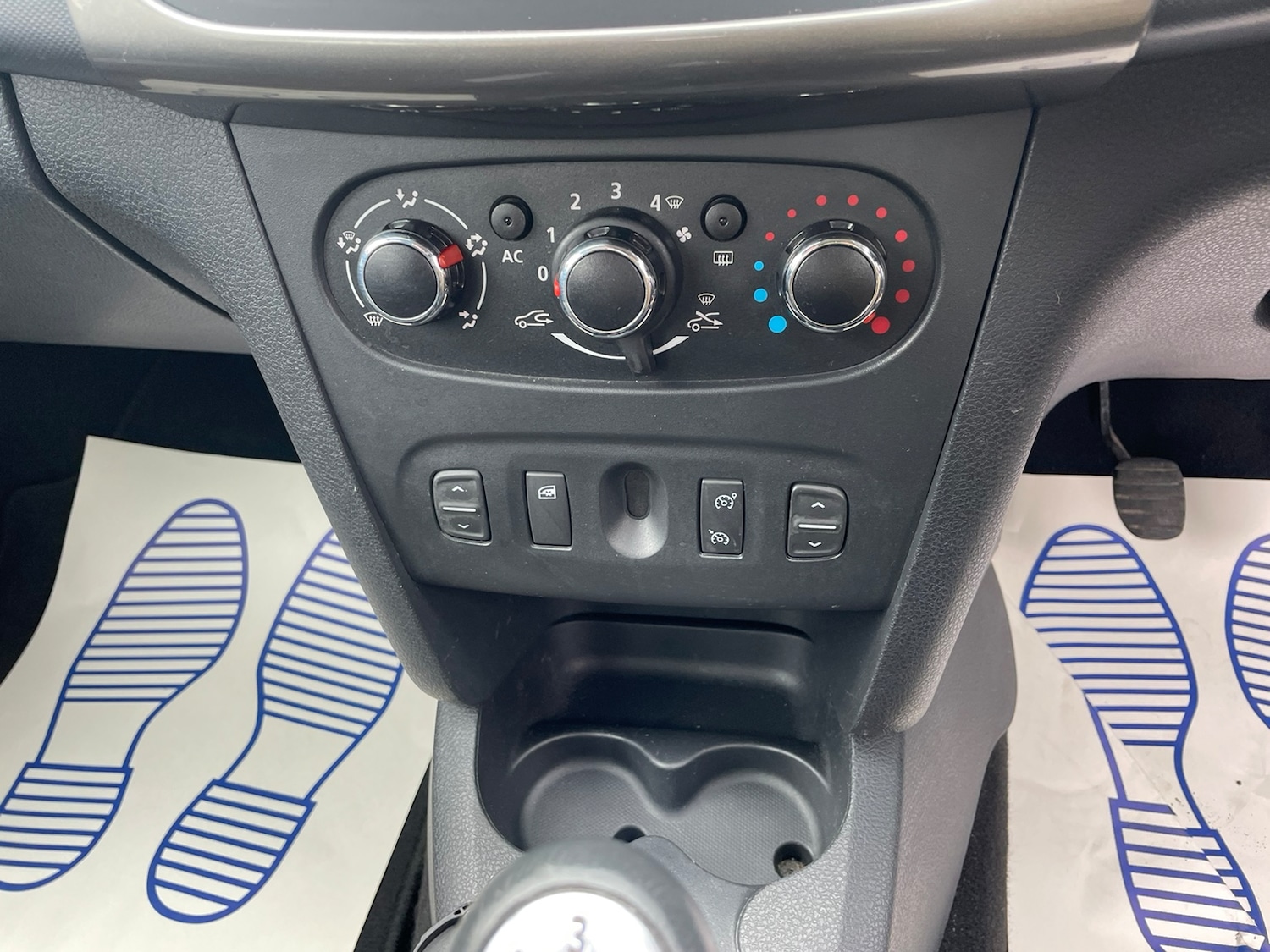 Used Dacia Sandero Stepway 2014 for sale - 78201488: Photo 12