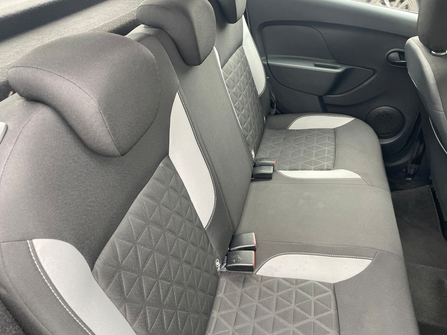 Used Dacia Sandero Stepway 2014 for sale - 78201488: Photo 19