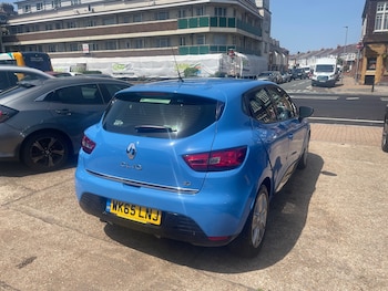 Used Renault Clio 2015 for sale - 78939169: Photo