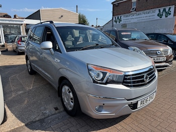 Used Ssangyong Turismo 2016 for sale - 79531224: Photo