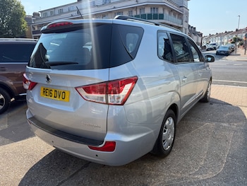 Used Ssangyong Turismo 2016 for sale - 79531224: Photo