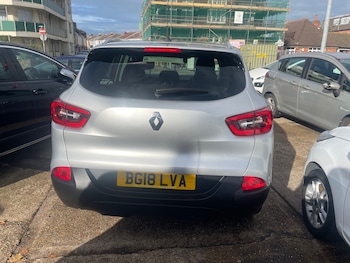 Used Renault Kadjar 2018 for sale - 75945472: Photo 2