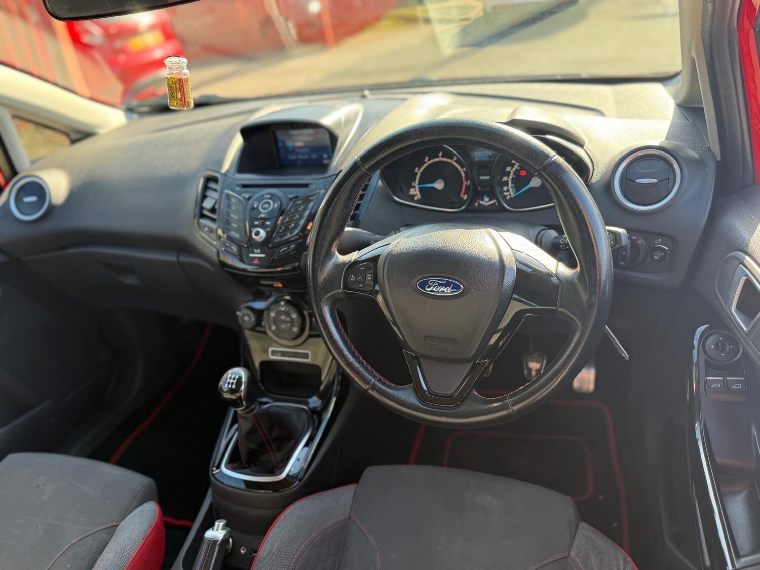 Used Ford Fiesta 2015 for sale - 77940483: Photo 16