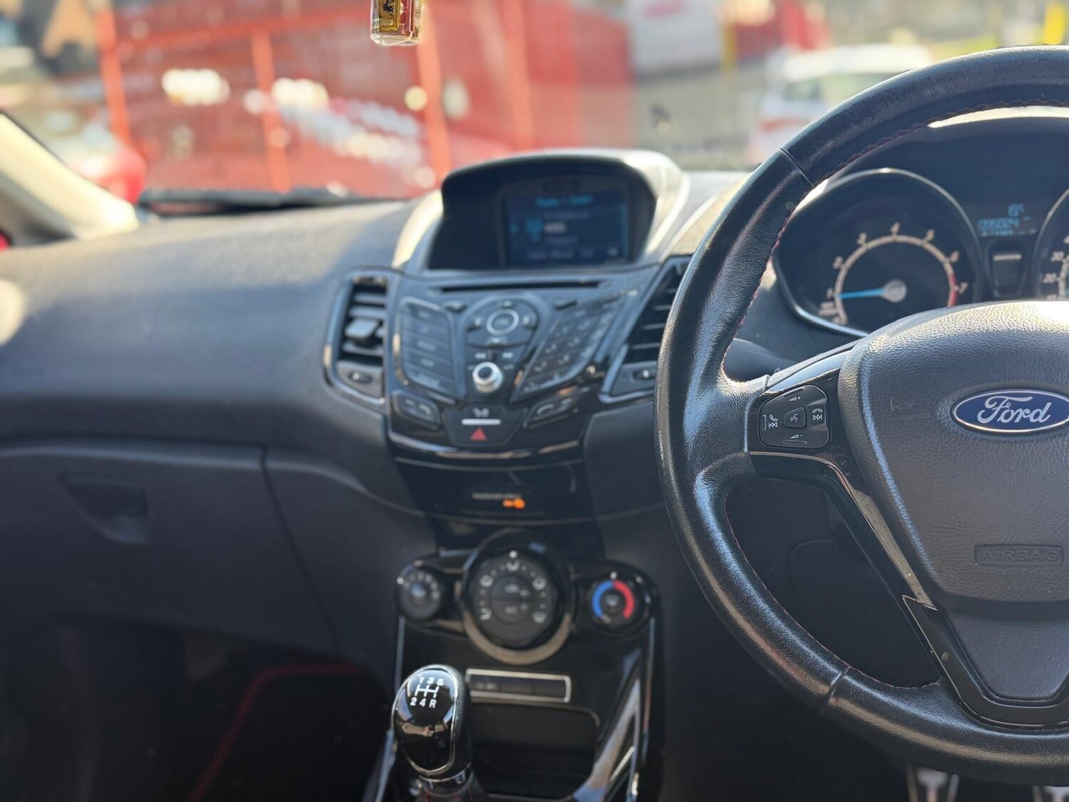 Used Ford Fiesta 2015 for sale - 77940483: Photo 23