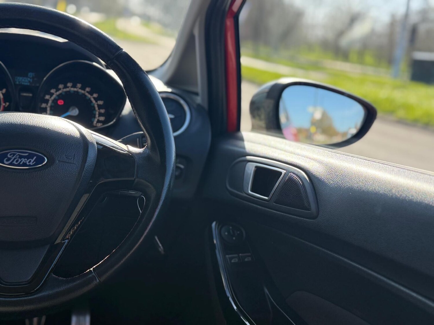 Used Ford Fiesta 2015 for sale - 77940483: Photo 24