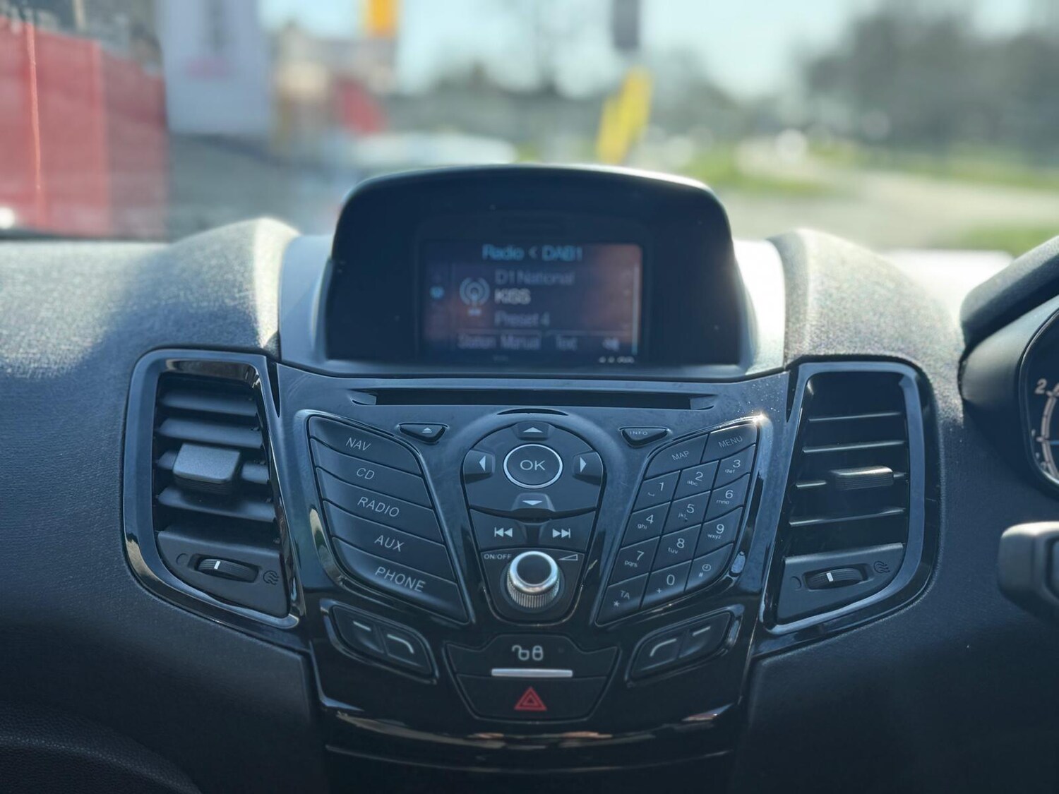 Used Ford Fiesta 2015 for sale - 77940483: Photo 25