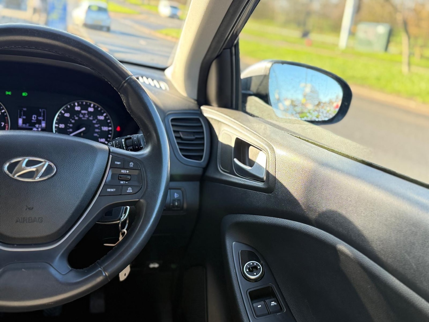 Used Hyundai i20 2015 for sale - 77809188: Photo 24