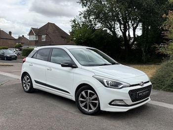Used Hyundai i20 2015 for sale - 79396130: Photo