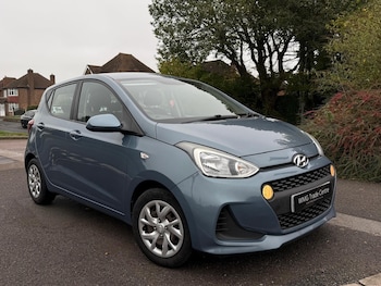 Used Hyundai i10 2017 for sale - 78610027: Photo