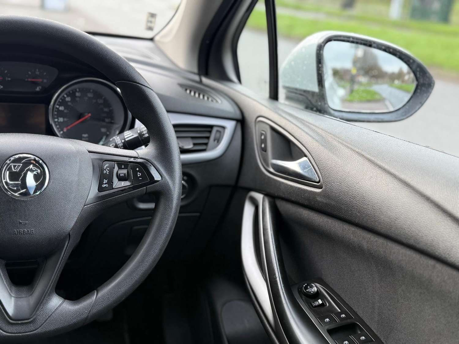 Used Vauxhall Astra for sale - 77824045: Photo 24