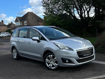 Used Peugeot 5008 2015 for sale - 77823841: Photo