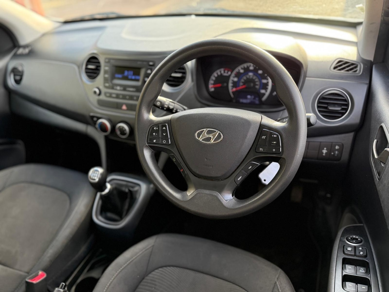 Used Hyundai i10 for sale - 77824085: Photo 16