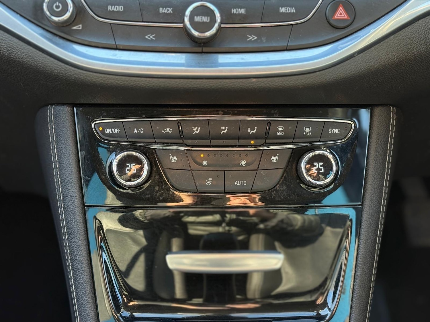 Used Vauxhall Astra for sale - 77824242: Photo 26