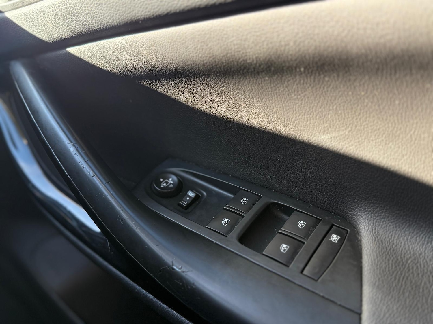 Used Vauxhall Astra for sale - 77824242: Photo 31