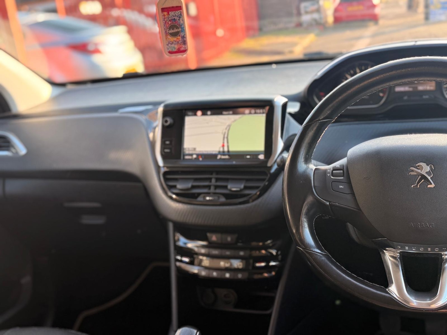 Used Peugeot 208 2018 for sale - 78101172: Photo 23