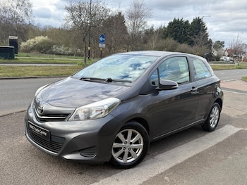 Used Toyota Yaris 2013 for sale - 78610041: Photo