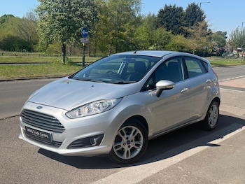 Used Ford Fiesta 2015 for sale - 78610031: Photo