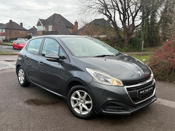 Used Peugeot 208 2016 for sale - 77824981: Photo