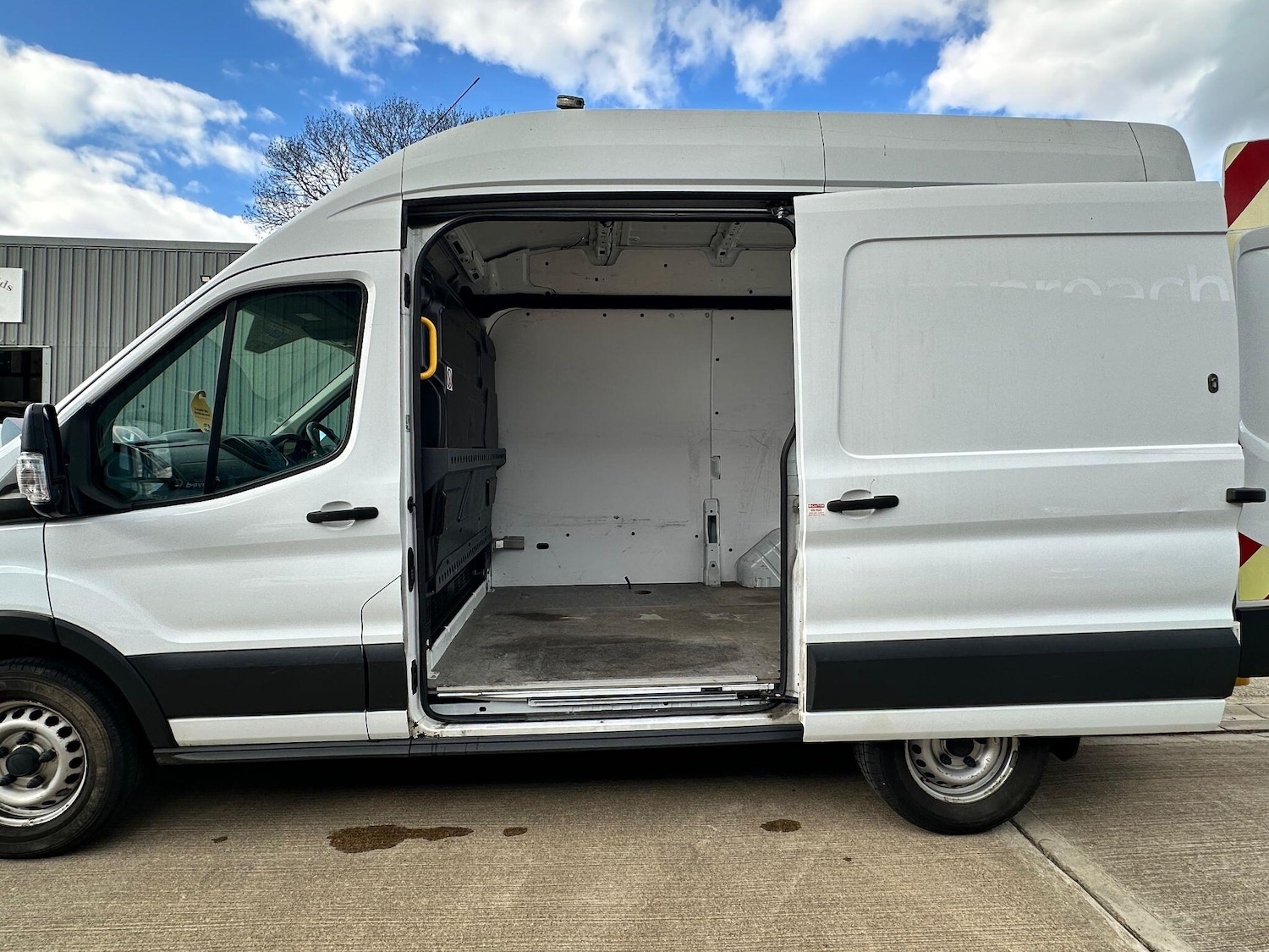 Used Ford Transit 2018 for sale - 78086080: Photo 10