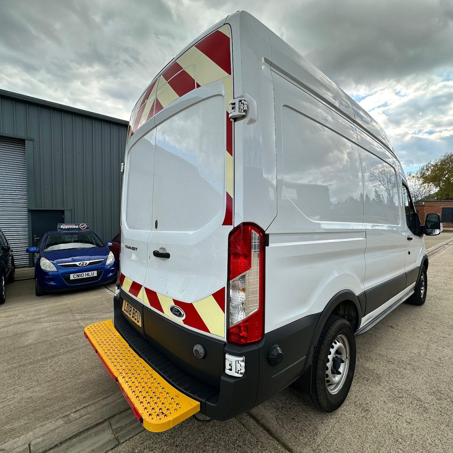 Used Ford Transit 2018 for sale - 78086080: Photo 16