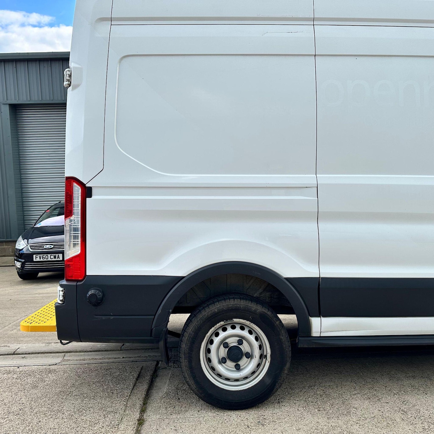Used Ford Transit 2018 for sale - 78086080: Photo 18