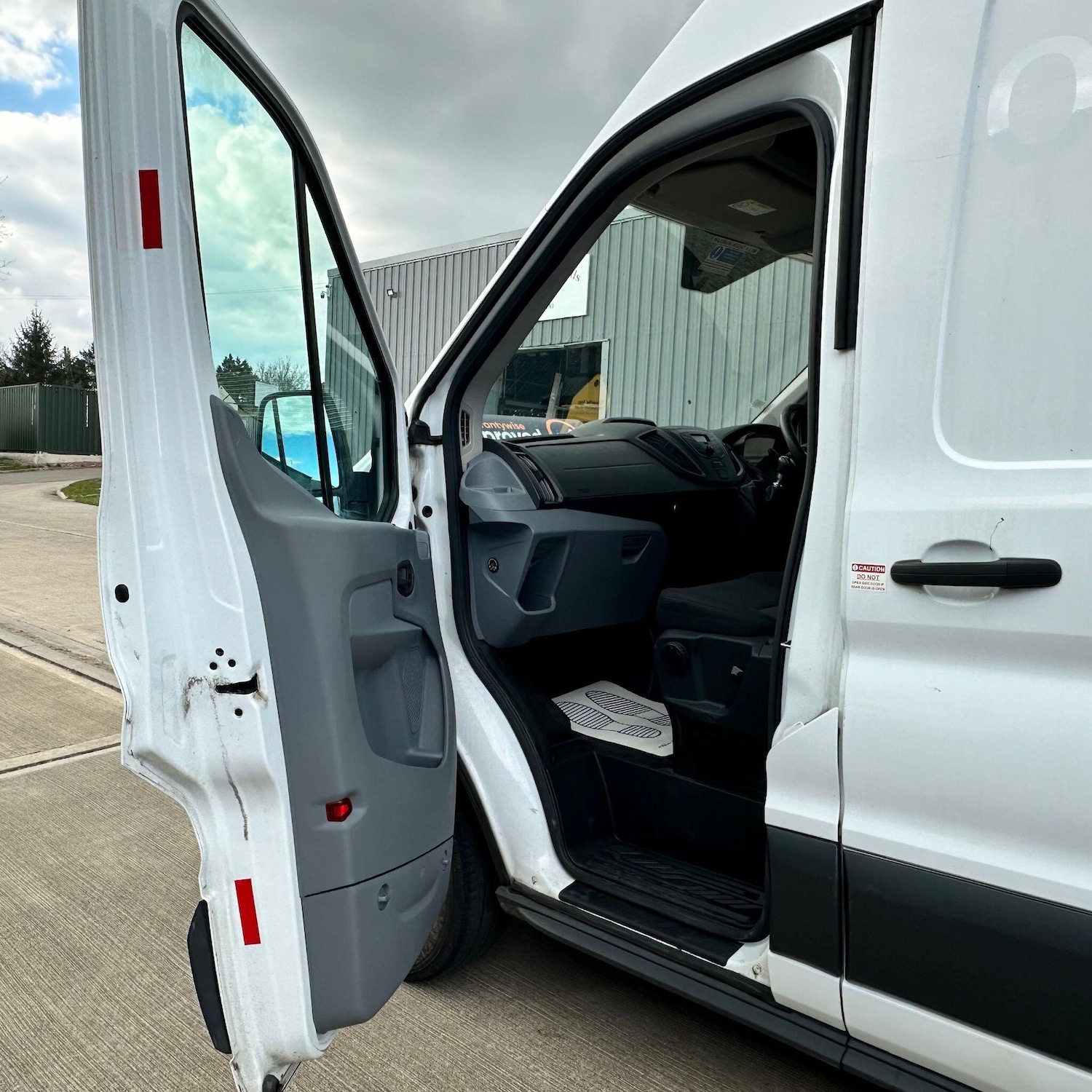 Used Ford Transit 2018 for sale - 78086080: Photo 40